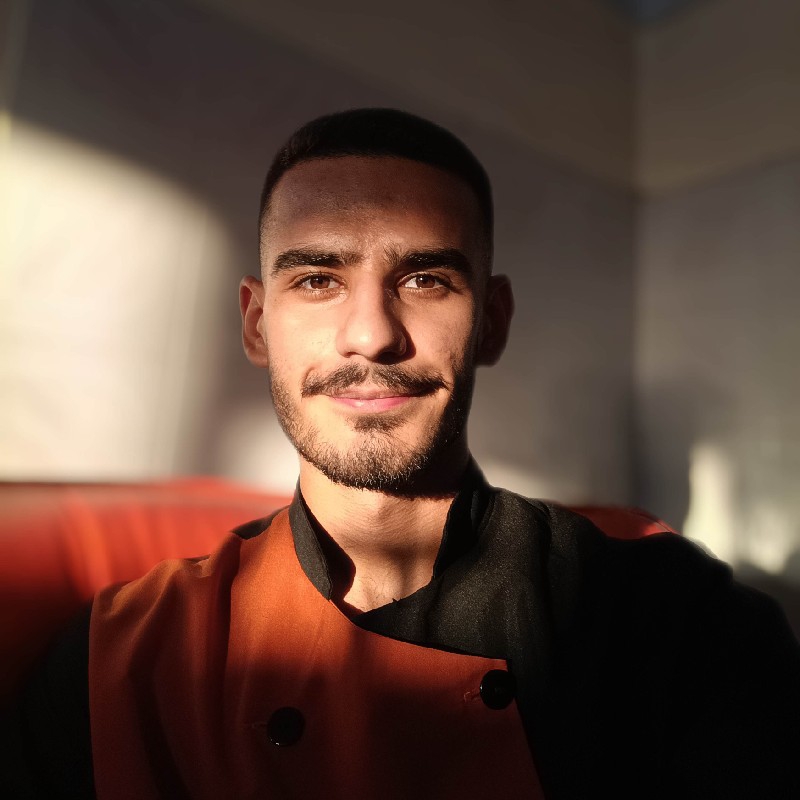 شایان سمائی آرایشگر جوان دارابی