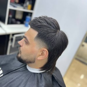 استخدام آرایشگر