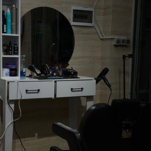 به یک اریشگر ترجیحاً برای اجاره صندلی نیازمندیم