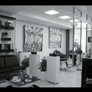 استخدام آرایشگر حرفه ای مردانه