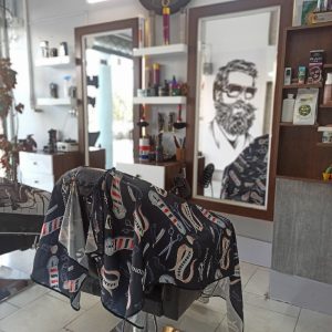 نیاز به یک همکار قیچی زن